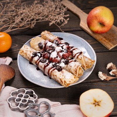 Palacinky s jahodovou a cokoladovou naplnou_122