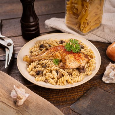 Pecene kuracie stehno, cestoviny_314